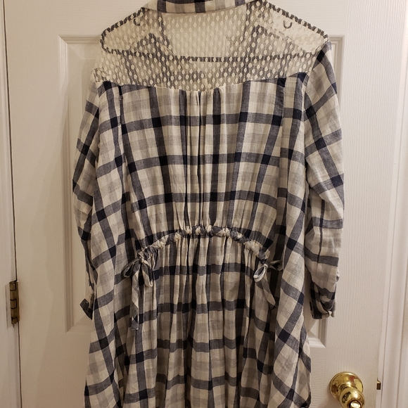 Shirt - Picture 3 of 3